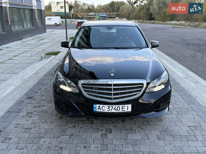 Седан Mercedes-Benz E-Class 2015 в Луцьку