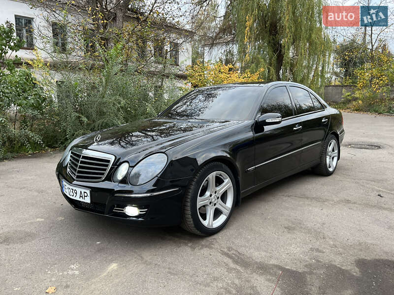 Mercedes-Benz E-Class 2005