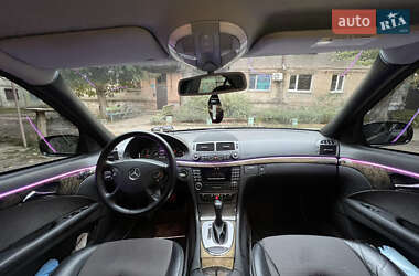 Седан Mercedes-Benz E-Class 2005 в 