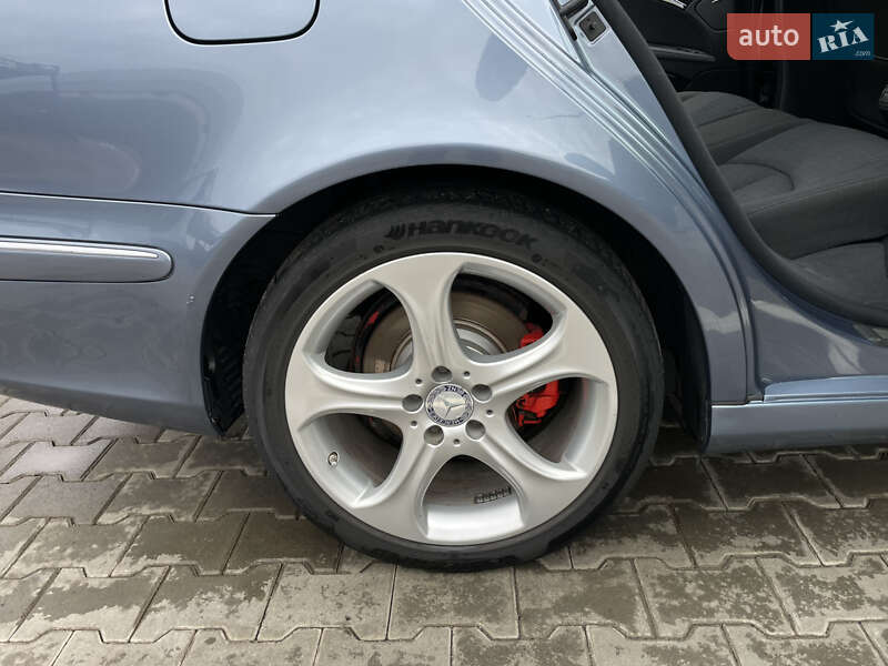 Седан Mercedes-Benz E-Class 2005 в Луцке