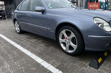Седан Mercedes-Benz E-Class 2005 в 