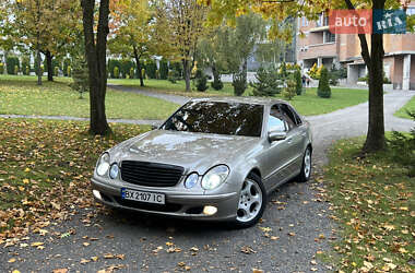 Седан Mercedes-Benz E-Class 2004 в 