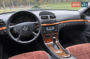 Седан Mercedes-Benz E-Class 2004 в 