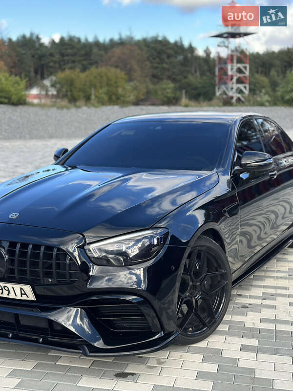 Седан Mercedes-Benz E-Class 2016 в Львове