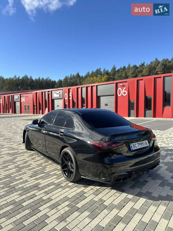 Седан Mercedes-Benz E-Class 2016 в Львове