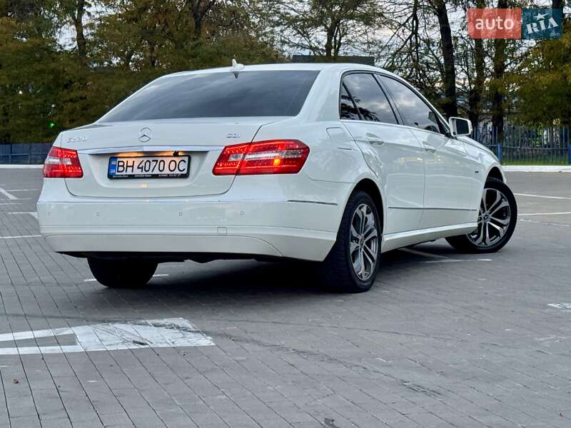 Седан Mercedes-Benz E-Class 2011 в Одессе