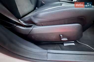 Седан Mercedes-Benz E-Class 2011 в 