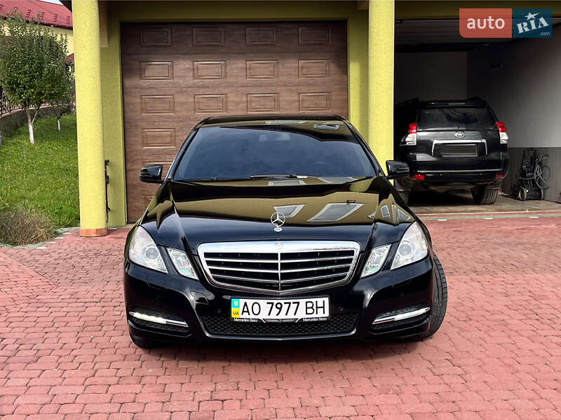 Седан Mercedes-Benz E-Class 2012 в Тячеве фото 12 Седан Mercedes-Benz E-Class 2012 в Тячеве