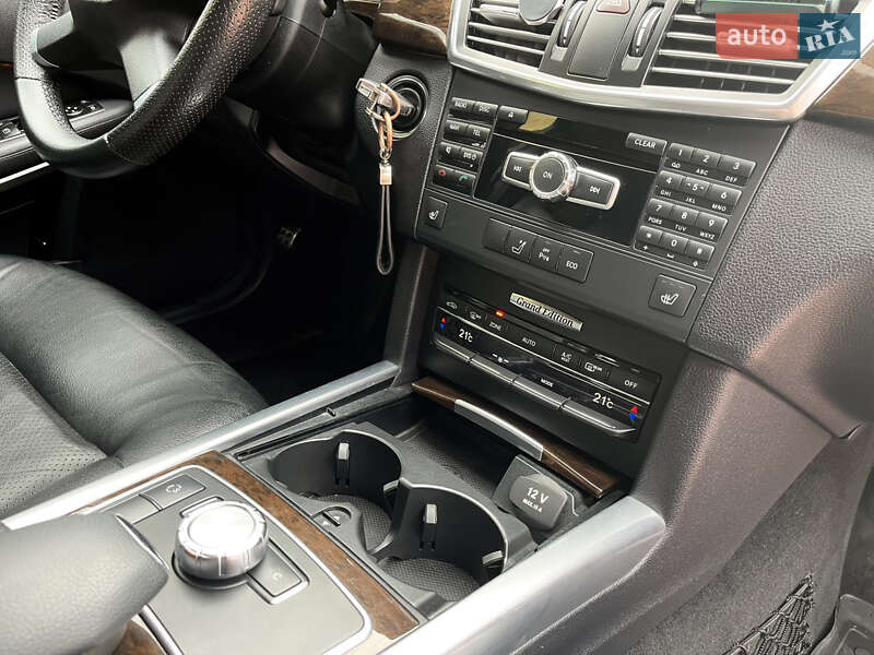 Седан Mercedes-Benz E-Class 2012 в Тячеве фото 80 Седан Mercedes-Benz E-Class 2012 в Тячеве