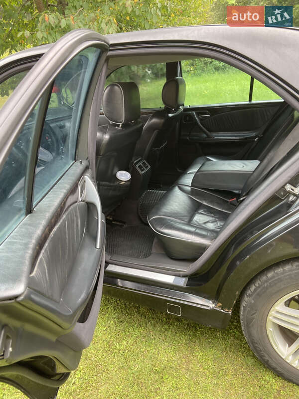Седан Mercedes-Benz E-Class 2000 в Ивано-Франковске