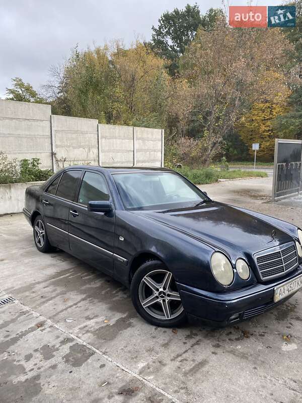 Седан Mercedes-Benz E-Class 1997 в Киеве фото 2 Седан Mercedes-Benz E-Class 1997 в Киеве
