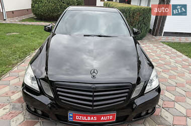 Седан Mercedes-Benz E-Class 2009 в 