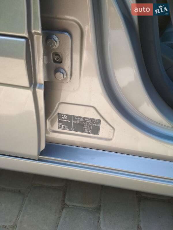 Универсал Mercedes-Benz E-Class 2004 в Звягеле