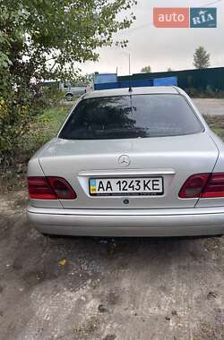 Седан Mercedes-Benz E-Class 1999 в 