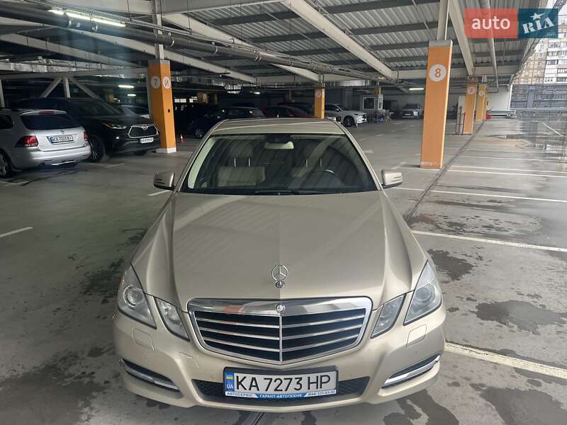 Седан Mercedes-Benz E-Class 2012 в Києві фото 3 Седан Mercedes-Benz E-Class 2012 в Києві