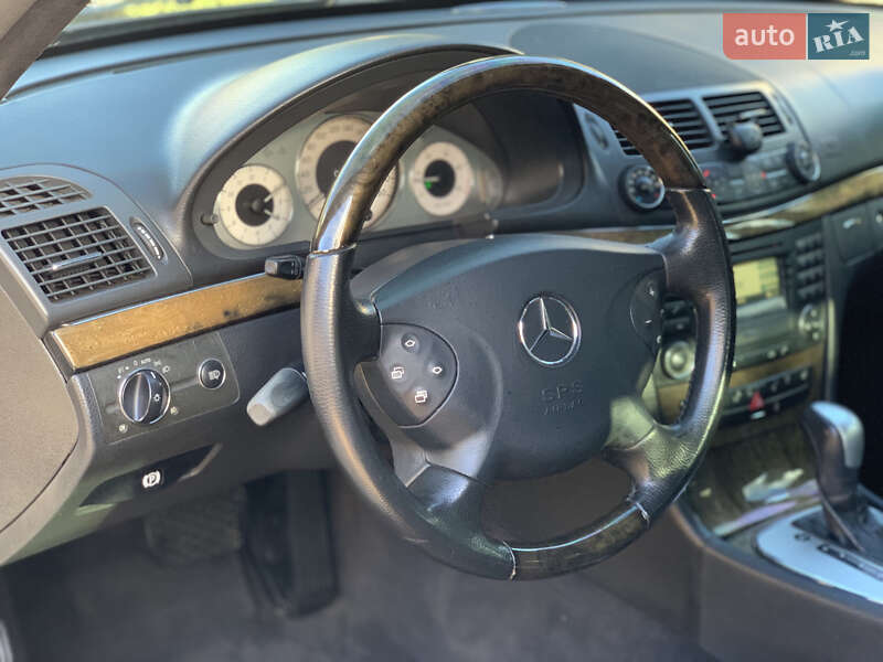 Седан Mercedes-Benz E-Class 2006 в Івано-Франківську фото 63 Седан Mercedes-Benz E-Class 2006 в Івано-Франківську