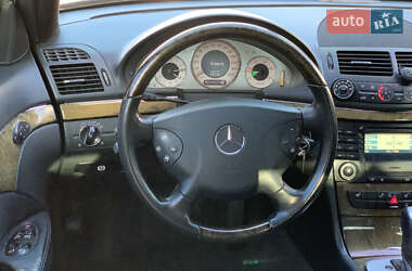 Седан Mercedes-Benz E-Class 2006 в 