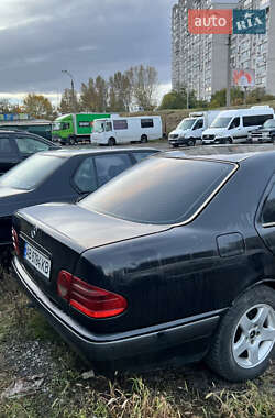 Седан Mercedes-Benz E-Class 1996 в 