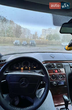 Седан Mercedes-Benz E-Class 1996 в 