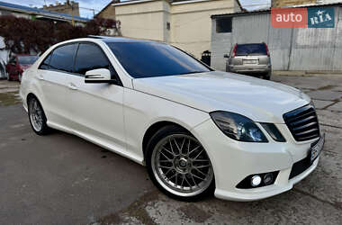 Седан Mercedes-Benz E-Class 2009 в 
