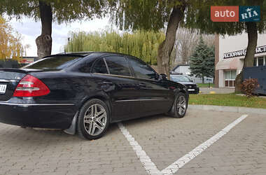 Седан Mercedes-Benz E-Class 2003 в  фото 17 Седан Mercedes-Benz E-Class 2003 в