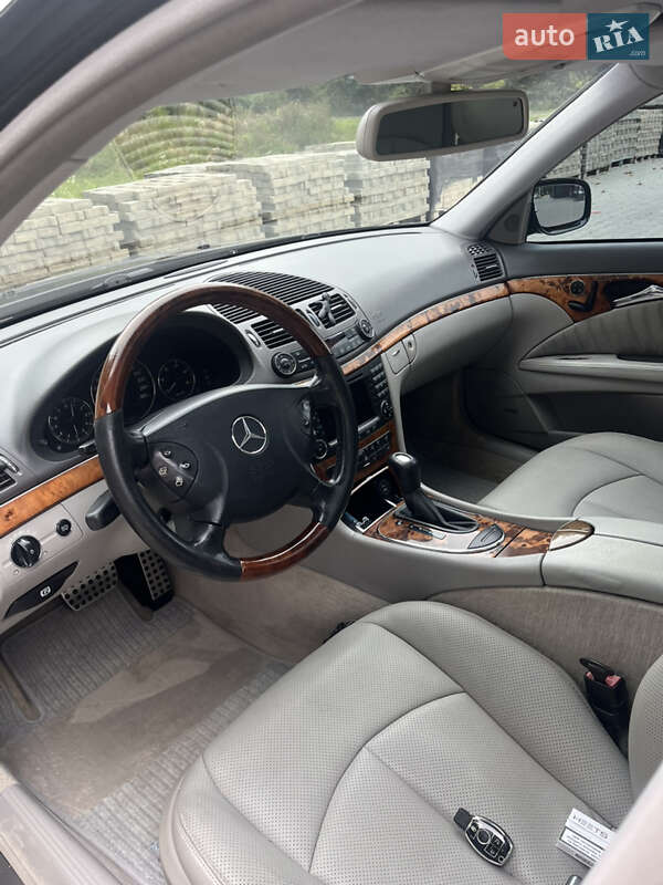 Седан Mercedes-Benz E-Class 2003 в Дрогобыче фото 27 Седан Mercedes-Benz E-Class 2003 в Дрогобыче