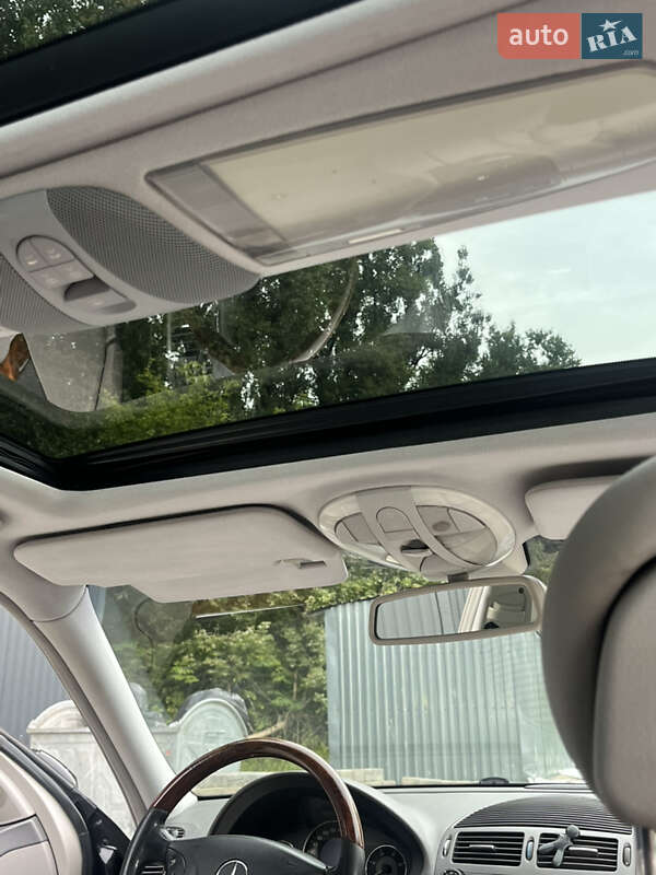 Седан Mercedes-Benz E-Class 2003 в Дрогобыче фото 36 Седан Mercedes-Benz E-Class 2003 в Дрогобыче