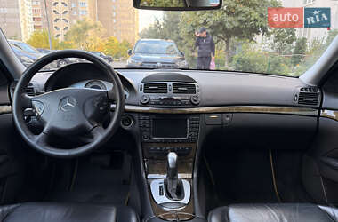 Седан Mercedes-Benz E-Class 2004 в 