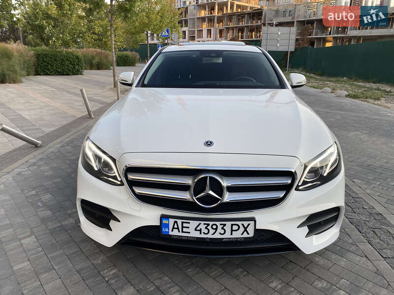 Седан Mercedes-Benz E-Class 2019 в Києві
