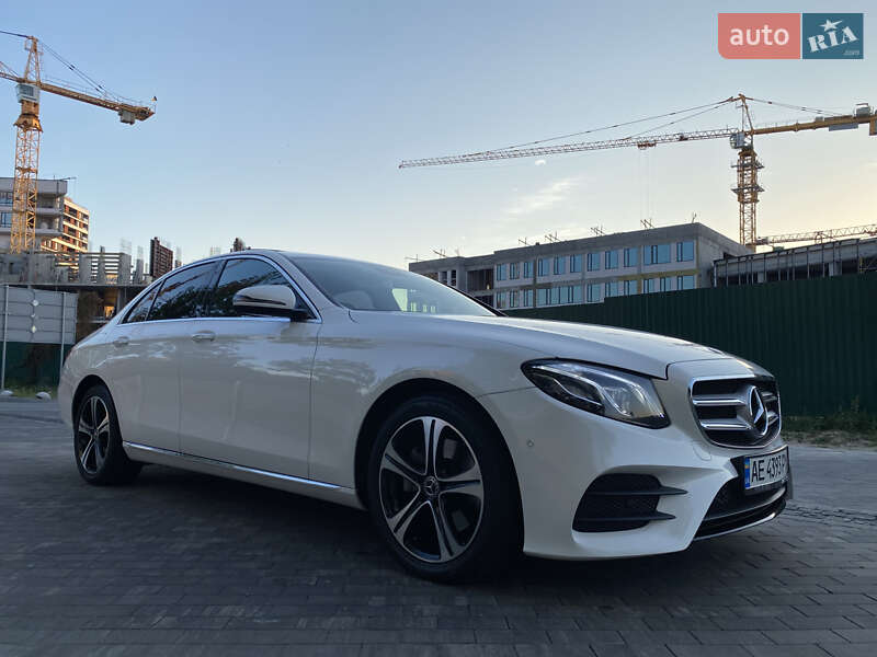 Седан Mercedes-Benz E-Class 2019 в Києві