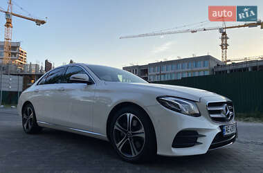 Седан Mercedes-Benz E-Class 2019 в 