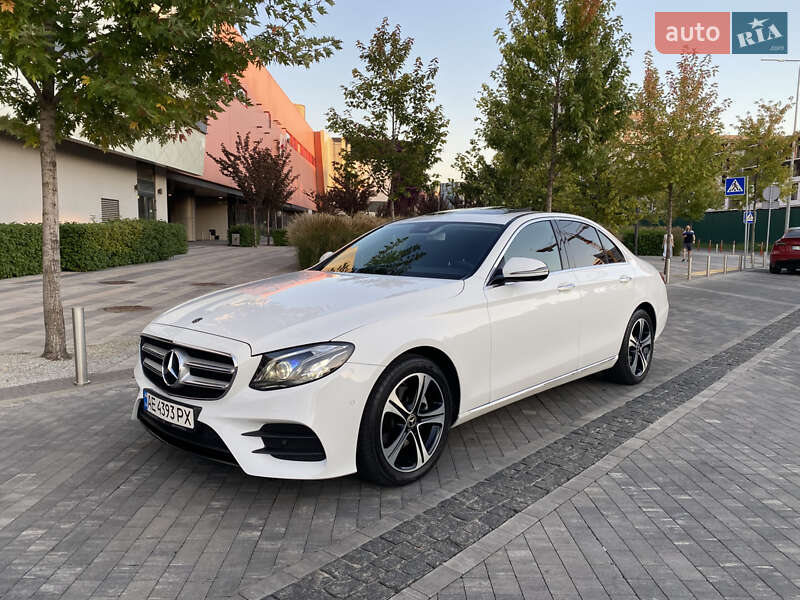 Седан Mercedes-Benz E-Class 2019 в Києві
