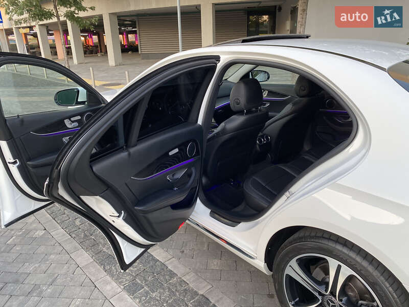 Седан Mercedes-Benz E-Class 2019 в Києві
