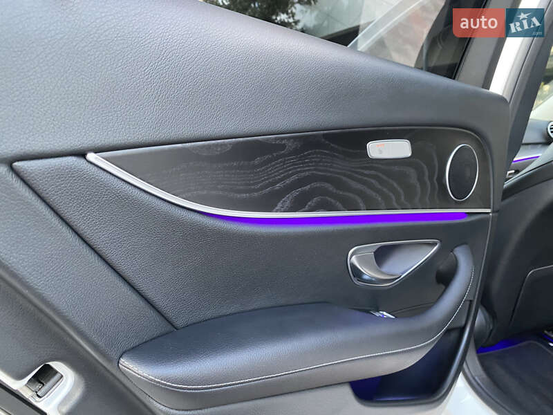 Седан Mercedes-Benz E-Class 2019 в Києві