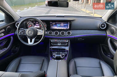 Седан Mercedes-Benz E-Class 2019 в 