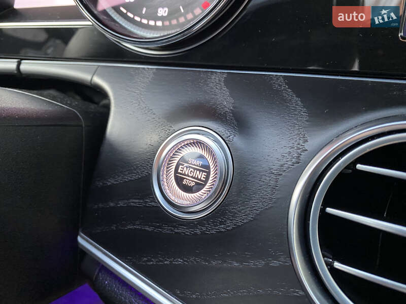Седан Mercedes-Benz E-Class 2019 в Києві