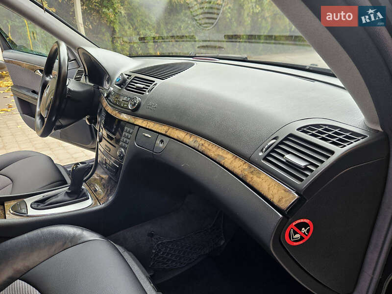 Седан Mercedes-Benz E-Class 2004 в Виннице фото 39 Седан Mercedes-Benz E-Class 2004 в Виннице