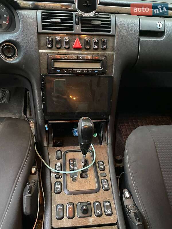 Седан Mercedes-Benz E-Class 2001 в Шостке