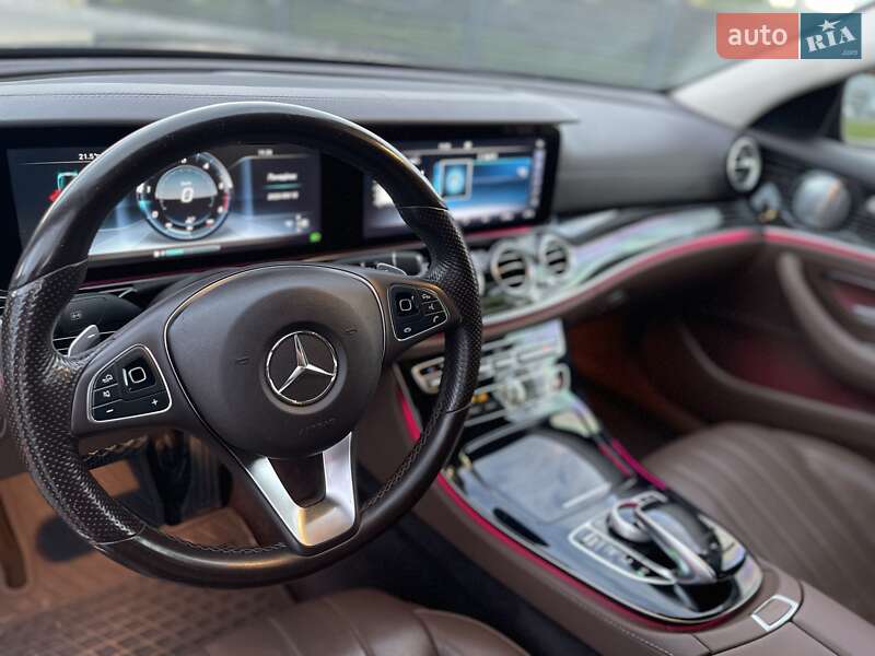 Седан Mercedes-Benz E-Class 2016 в Мукачево фото 31 Седан Mercedes-Benz E-Class 2016 в Мукачево