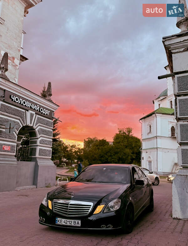 Mercedes-Benz E-Class 2010 Mercedes-Benz E-Class 2010