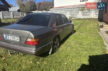 Седан Mercedes-Benz E-Class 1994 в Сторожинце