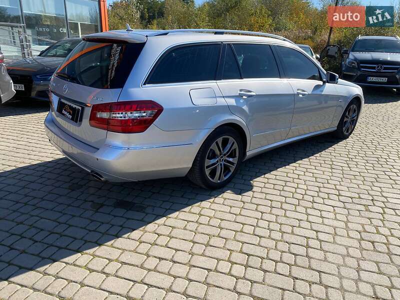 Универсал Mercedes-Benz E-Class 2010 в Львове
