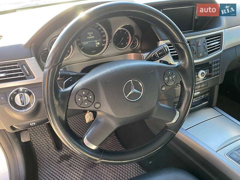 Универсал Mercedes-Benz E-Class 2010 в Львове