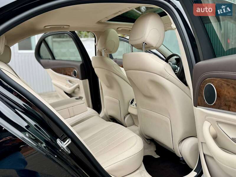 Седан Mercedes-Benz E-Class 2020 в Києві