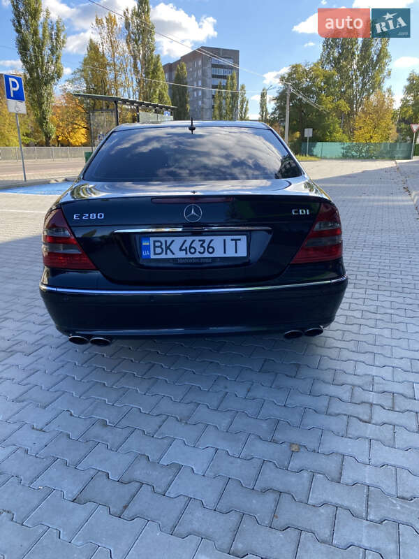 Седан Mercedes-Benz E-Class 2005 в Вараші фото 10 Седан Mercedes-Benz E-Class 2005 в Вараші