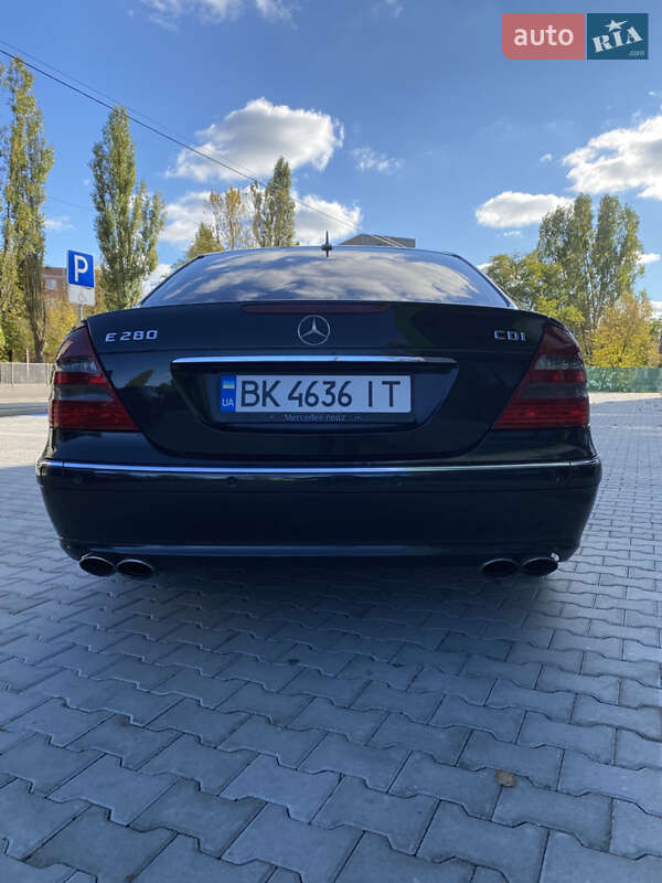 Седан Mercedes-Benz E-Class 2005 в Вараші фото 13 Седан Mercedes-Benz E-Class 2005 в Вараші