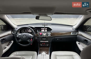 Седан Mercedes-Benz E-Class 2013 в 