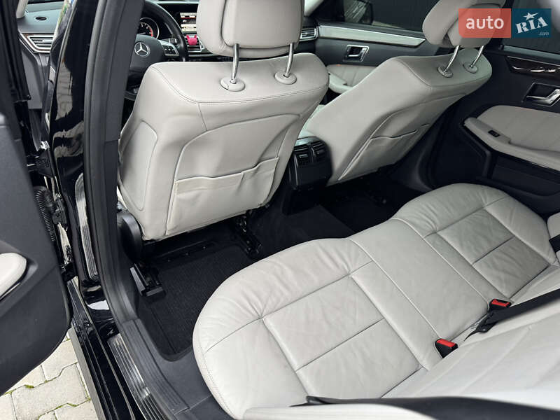Седан Mercedes-Benz E-Class 2013 в Летичеве