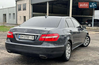 Седан Mercedes-Benz E-Class 2011 в  фото 12 Седан Mercedes-Benz E-Class 2011 в