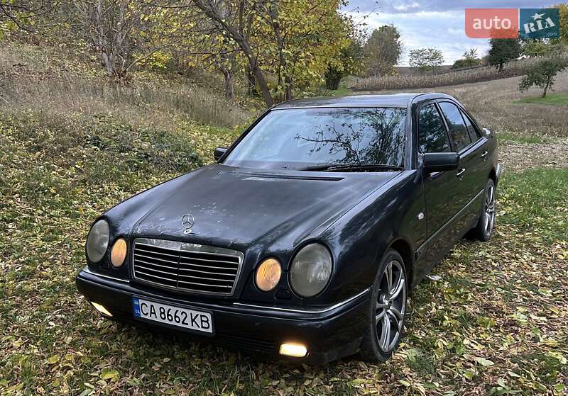 Седан Mercedes-Benz E-Class 1997 в Умані